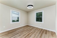 1709 W 30th St S, Wichita, KS 67217