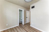 1709 W 30th St S, Wichita, KS 67217