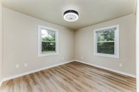 1709 W 30th St S, Wichita, KS 67217