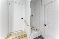 1709 W 30th St S, Wichita, KS 67217