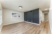 1709 W 30th St S, Wichita, KS 67217