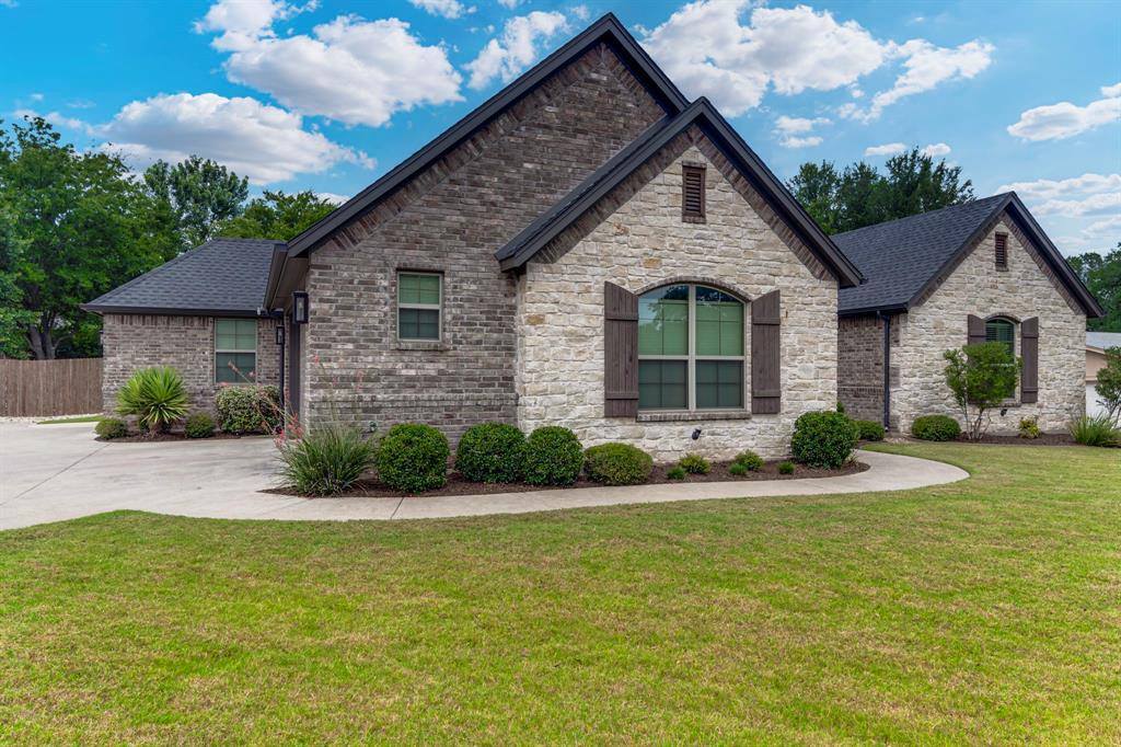 9704 Rosalie Court, Granbury, TX 76049