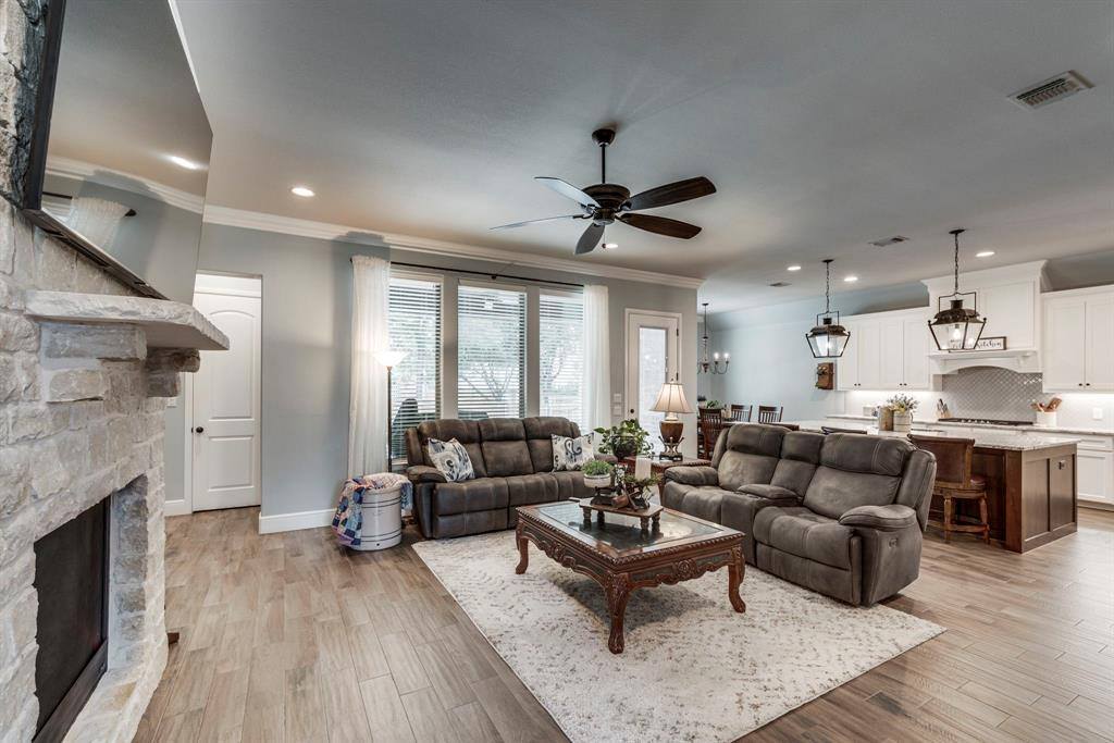 9704 Rosalie Court, Granbury, TX 76049