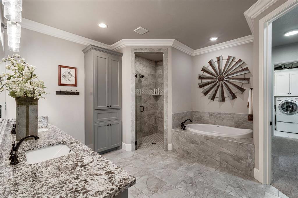 9704 Rosalie Court, Granbury, TX 76049