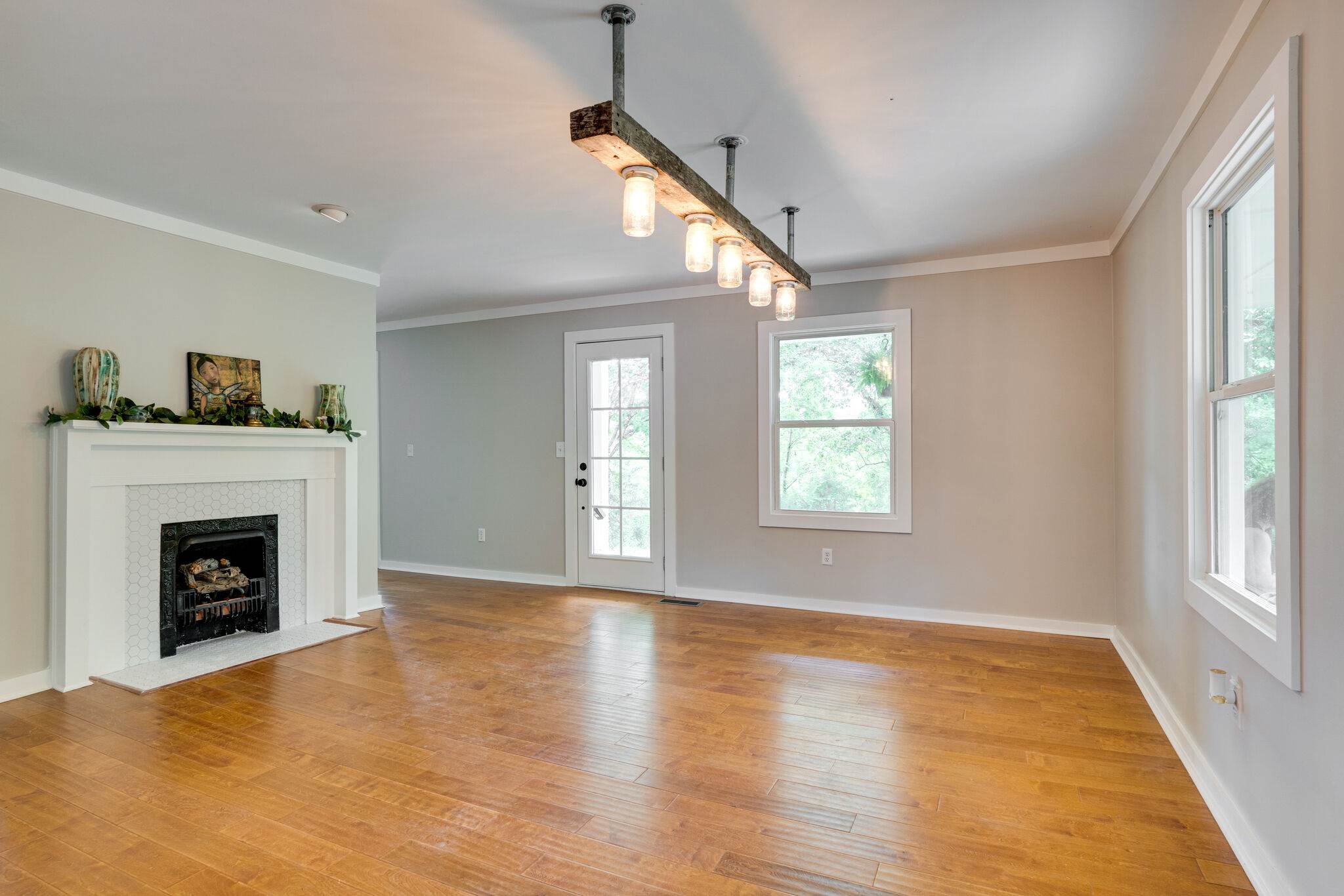 2154 Temperance Hall Rd, Liberty, TN 37095