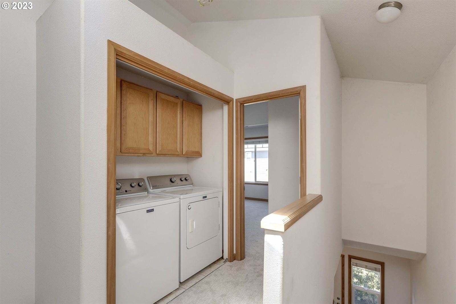 810 East 9TH St #D15, Newberg, OR 97132