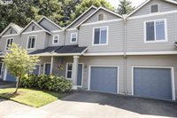 810 East 9TH St #D15, Newberg, OR 97132