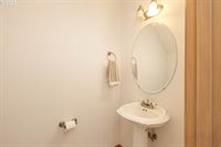 810 East 9TH St #D15, Newberg, OR 97132