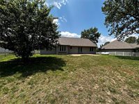 121 Vaughn Ave, Saint Robert, MO 65584