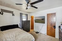 1372 North Genesee Road, Burton, MI 48509