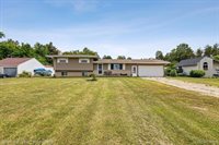 1372 North Genesee Road, Burton, MI 48509