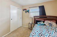 1372 North Genesee Road, Burton, MI 48509