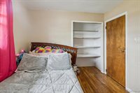 1372 North Genesee Road, Burton, MI 48509