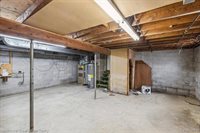 1372 North Genesee Road, Burton, MI 48509