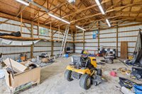 1372 North Genesee Road, Burton, MI 48509