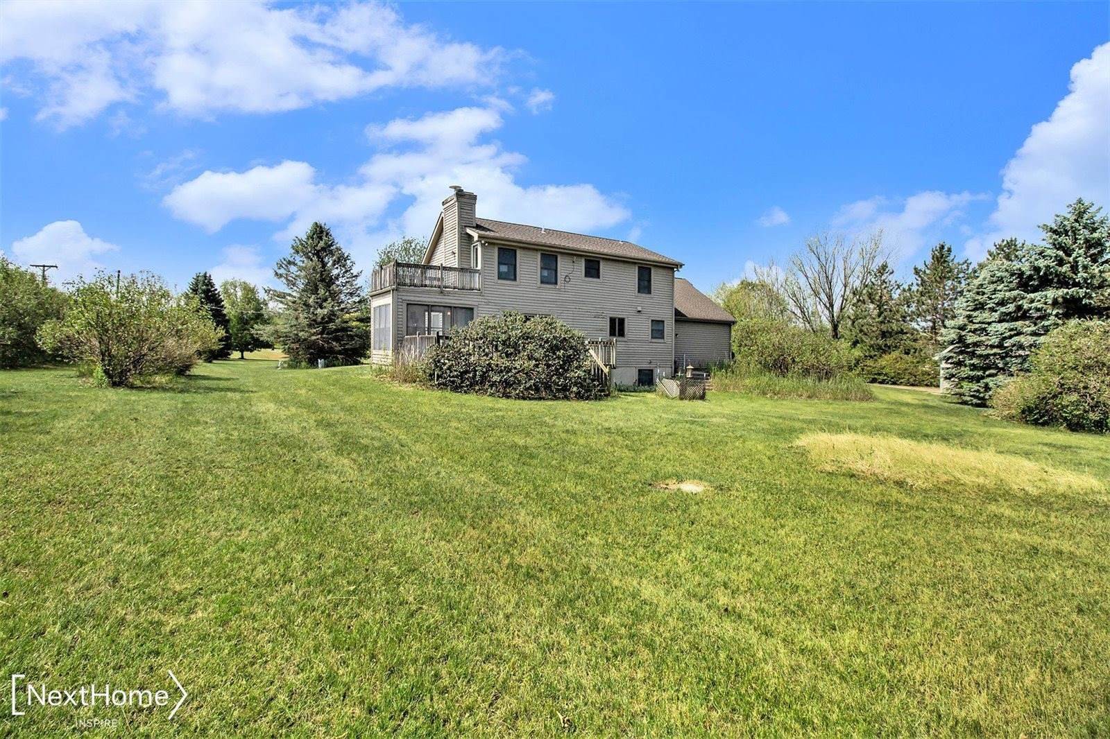 2820 High Meadows, Howell, MI 48843