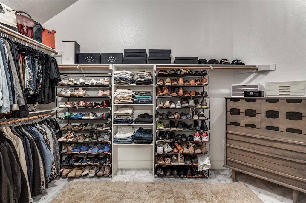 8627 Darrington Drive, Dallas, TX 75249