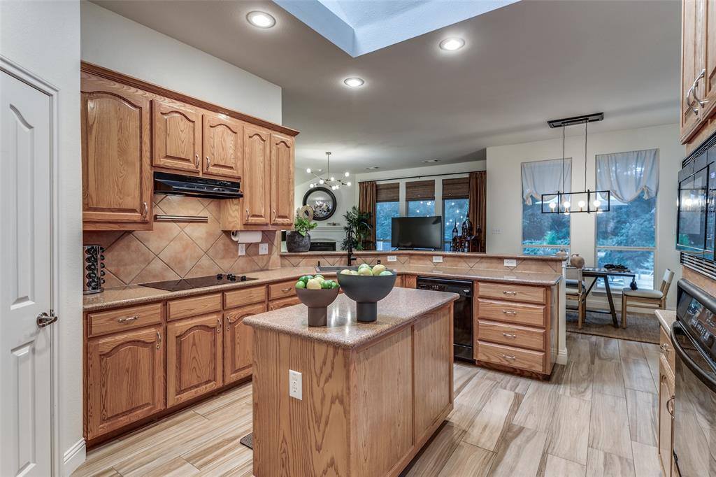 8627 Darrington Drive, Dallas, TX 75249