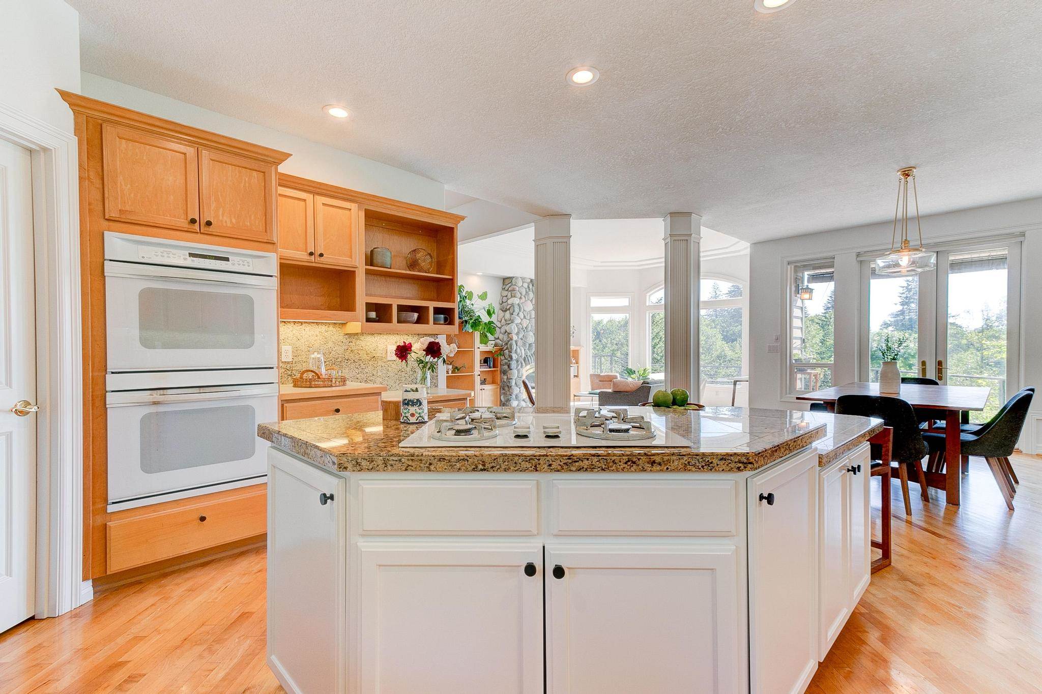 1123 NW Frazier Ct, Portland, OR 97229