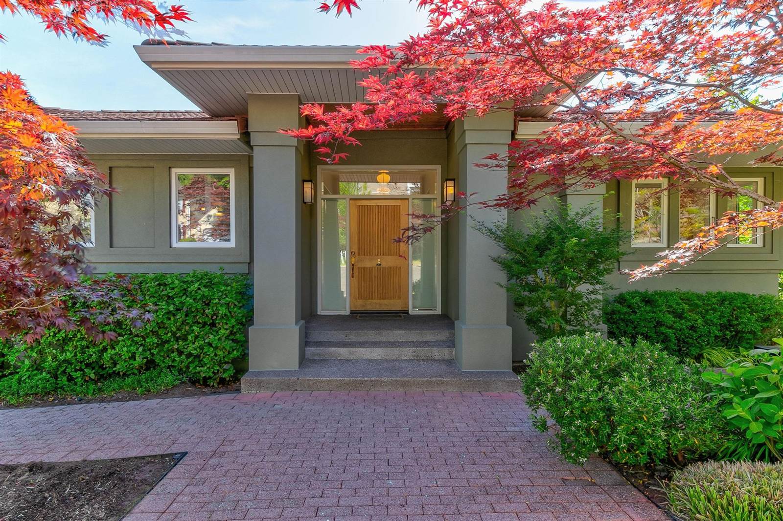 1123 NW Frazier Ct, Portland, OR 97229