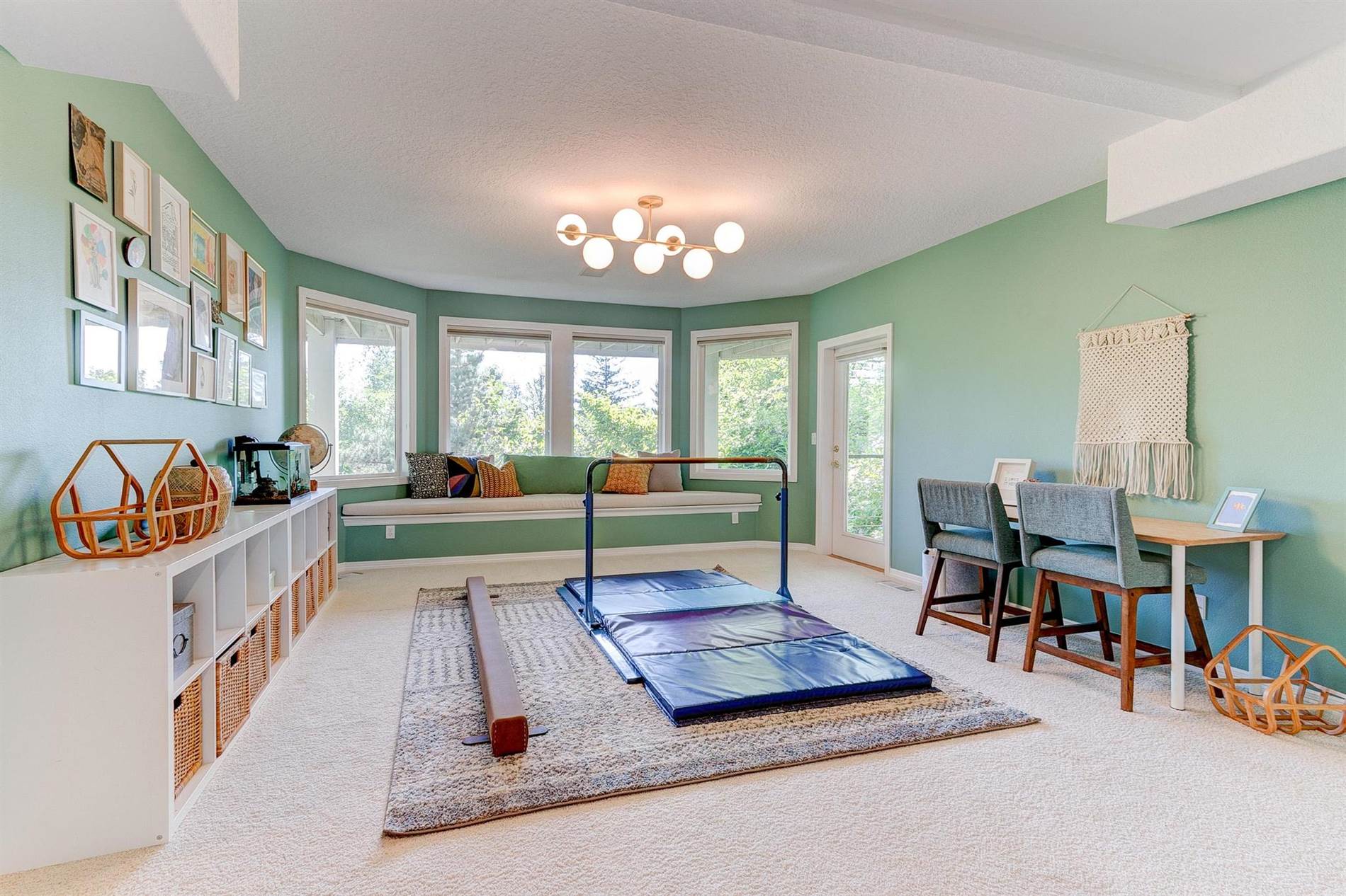 1123 NW Frazier Ct, Portland, OR 97229