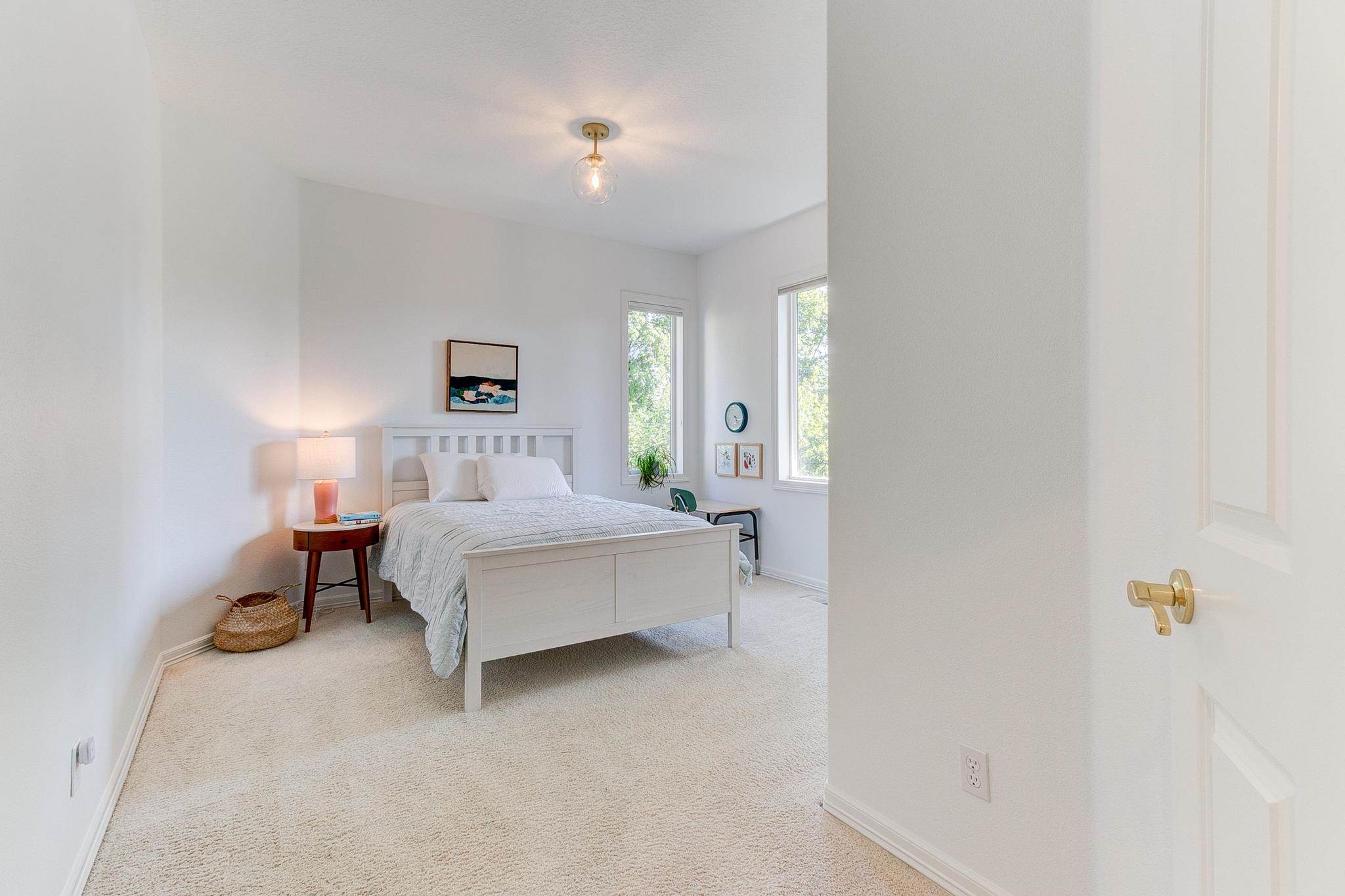 1123 NW Frazier Ct, Portland, OR 97229