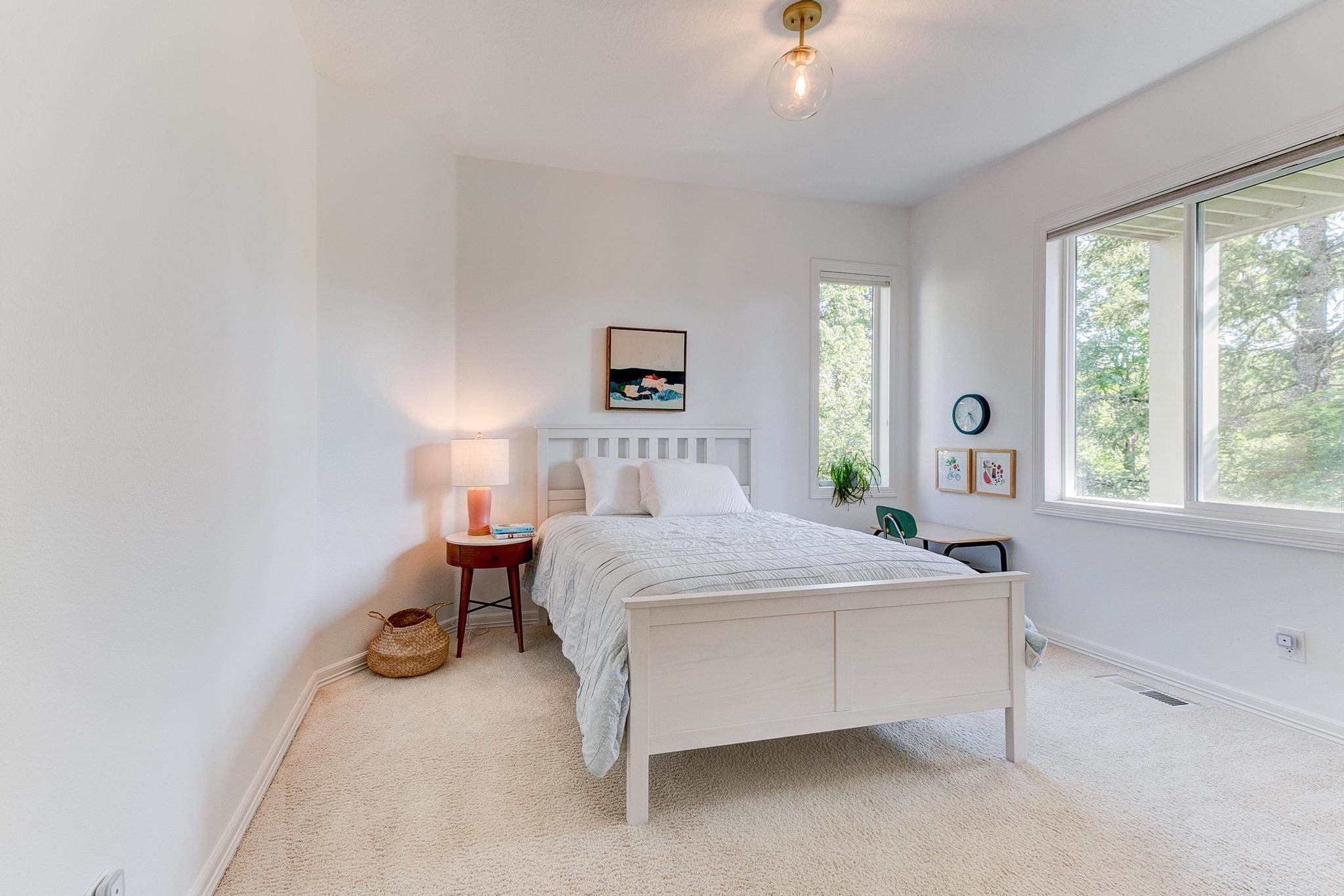 1123 NW Frazier Ct, Portland, OR 97229