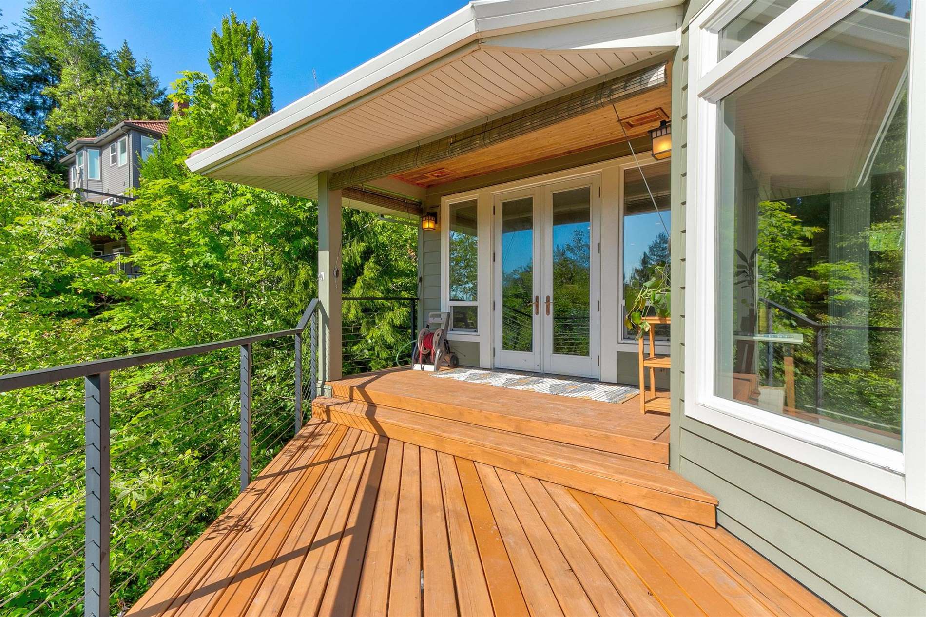 1123 NW Frazier Ct, Portland, OR 97229