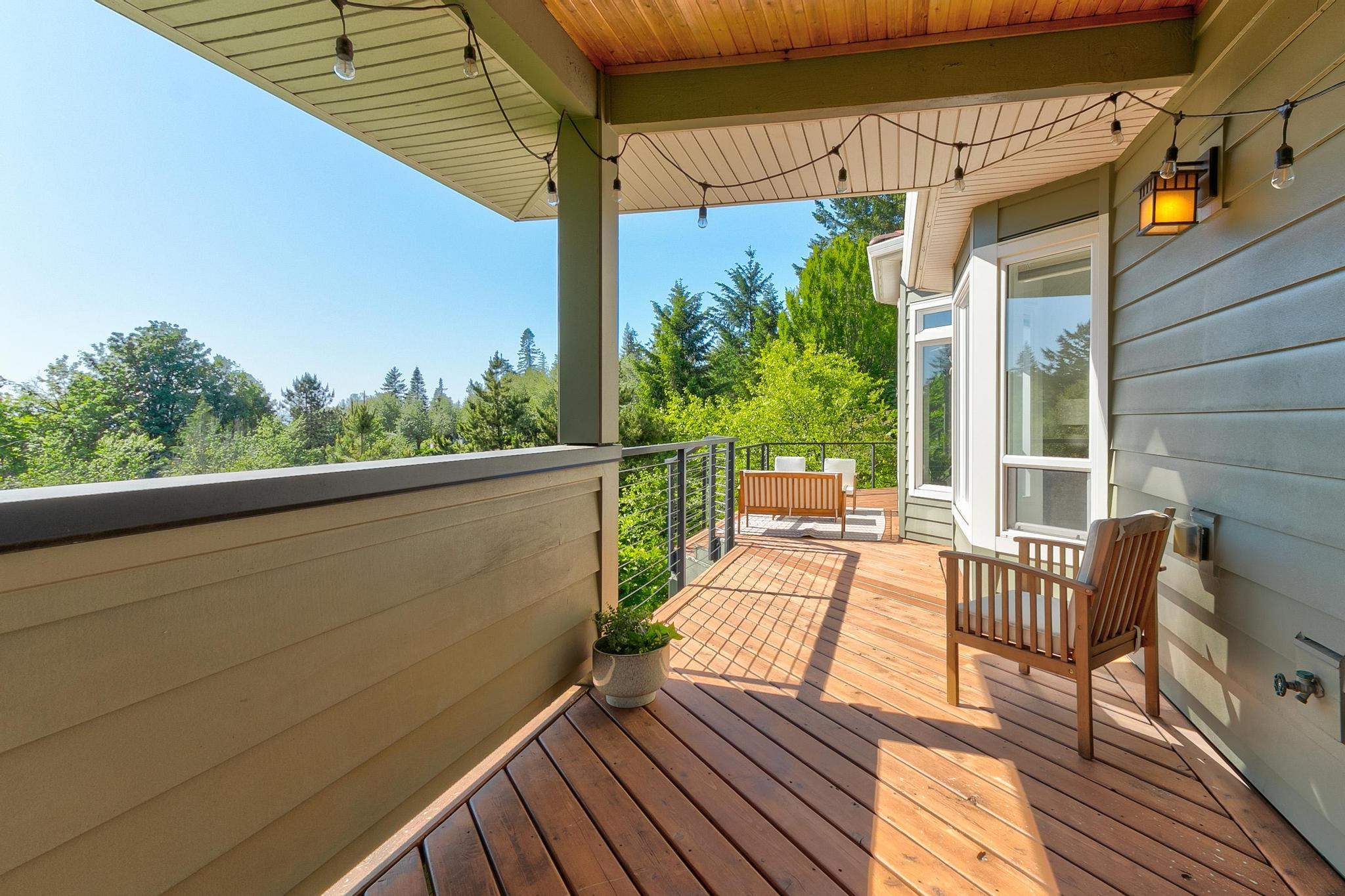 1123 NW Frazier Ct, Portland, OR 97229