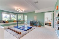1123 NW Frazier Ct, Portland, OR 97229