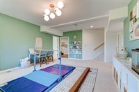 1123 NW Frazier Ct, Portland, OR 97229