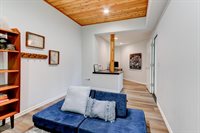 1123 NW Frazier Ct, Portland, OR 97229