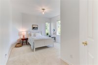 1123 NW Frazier Ct, Portland, OR 97229