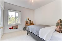 1123 NW Frazier Ct, Portland, OR 97229