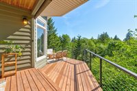 1123 NW Frazier Ct, Portland, OR 97229