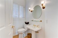 1123 NW Frazier Ct, Portland, OR 97229