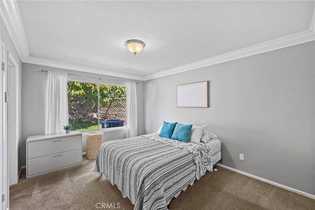 2329 North Lyon Street, Santa Ana, CA 92705