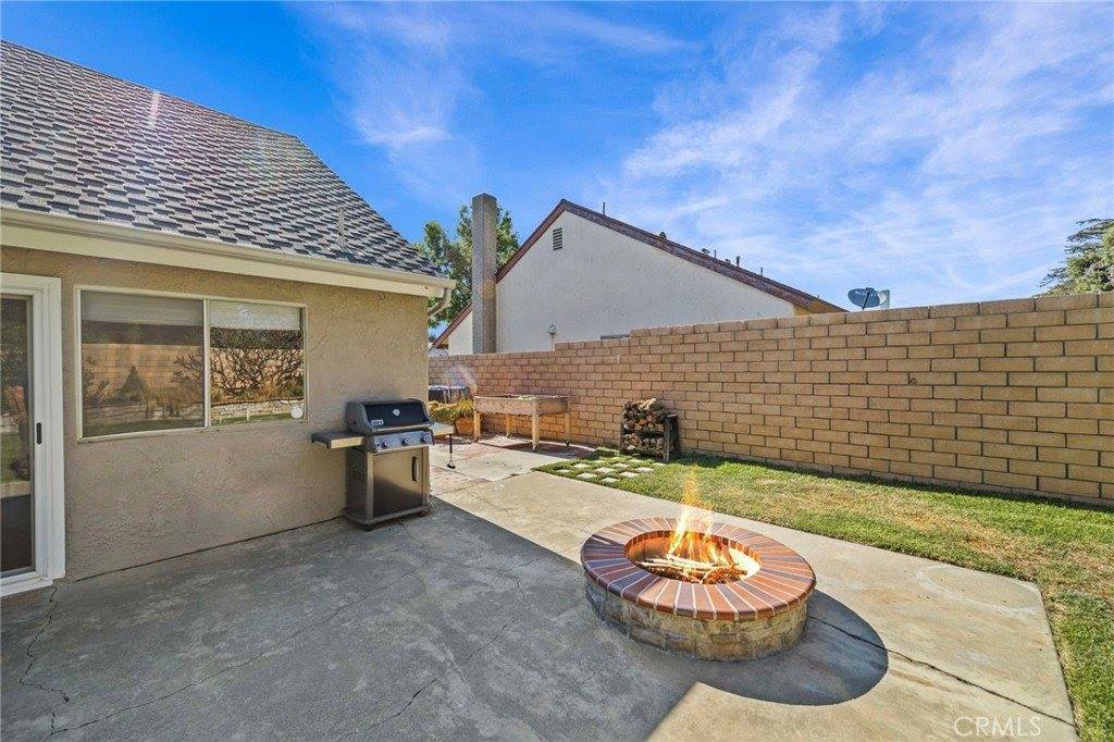 2329 North Lyon Street, Santa Ana, CA 92705