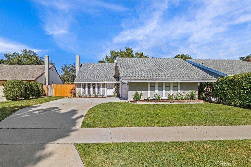 2329 North Lyon Street, Santa Ana, CA 92705