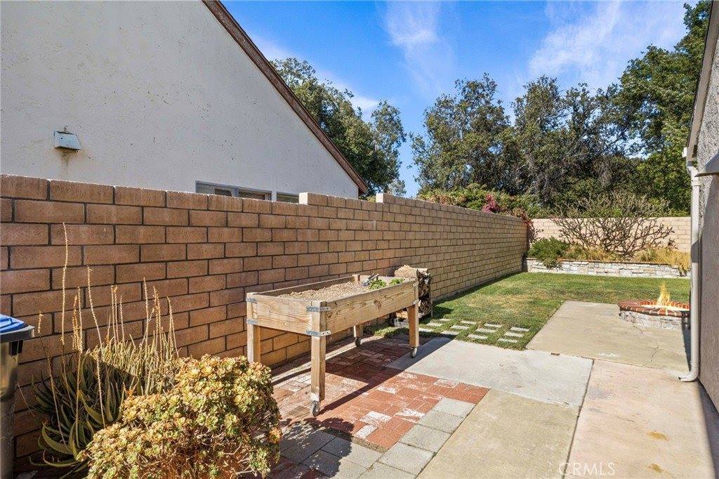2329 North Lyon Street, Santa Ana, CA 92705