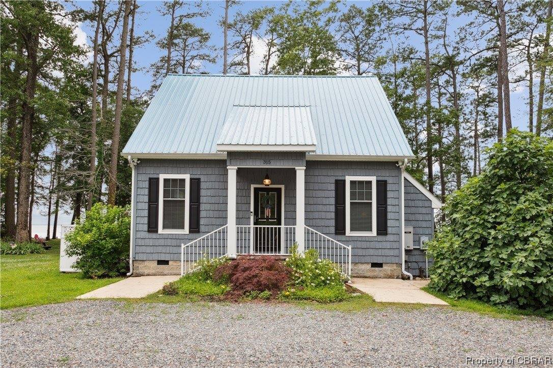 315 Bay Shore Point Road, Mathews County, VA 23138