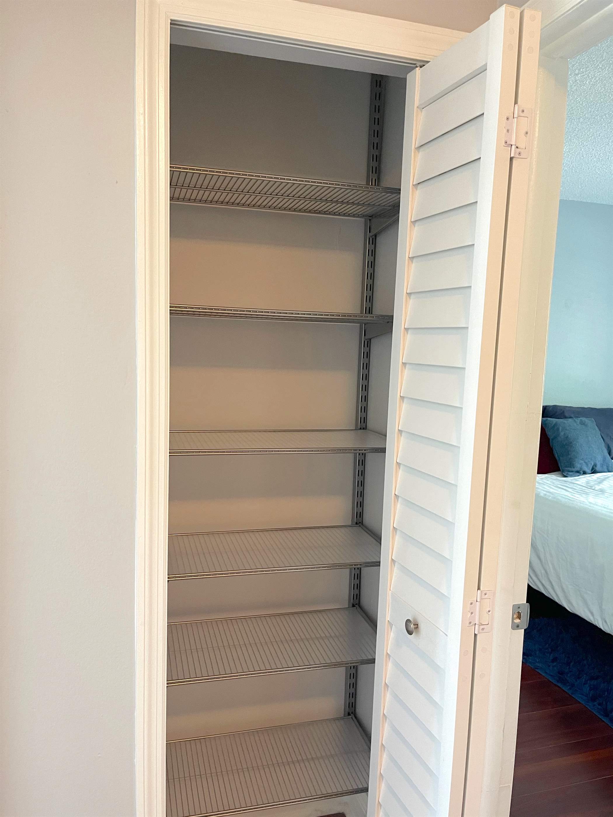 1566 70TH Street North, Saint Petersburg, FL 33710