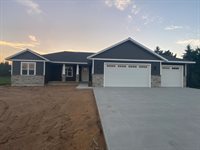 830 Torrey Pines Way, Plover, WI 54467