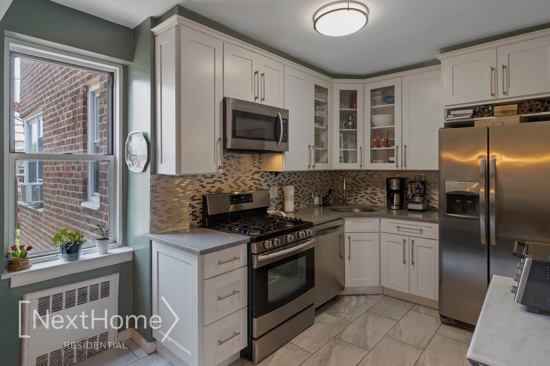 83-33 Austin Street #6L, Kew Gardens, NY 11415