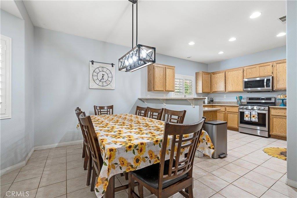 44112 Westridge Drive, Lancaster, CA 93536