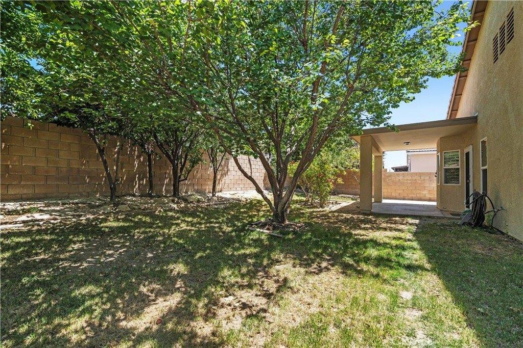 44112 Westridge Drive, Lancaster, CA 93536