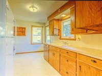 1508 LaCresta Drive, Freeport, IL 61032