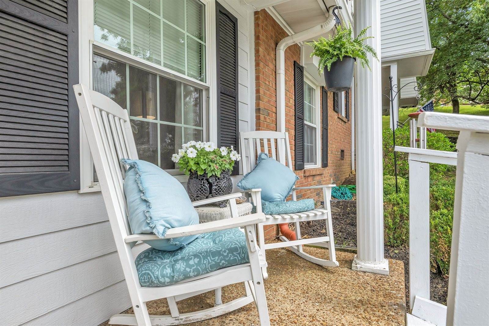 5510 Country Dr, Nashville, TN 37211