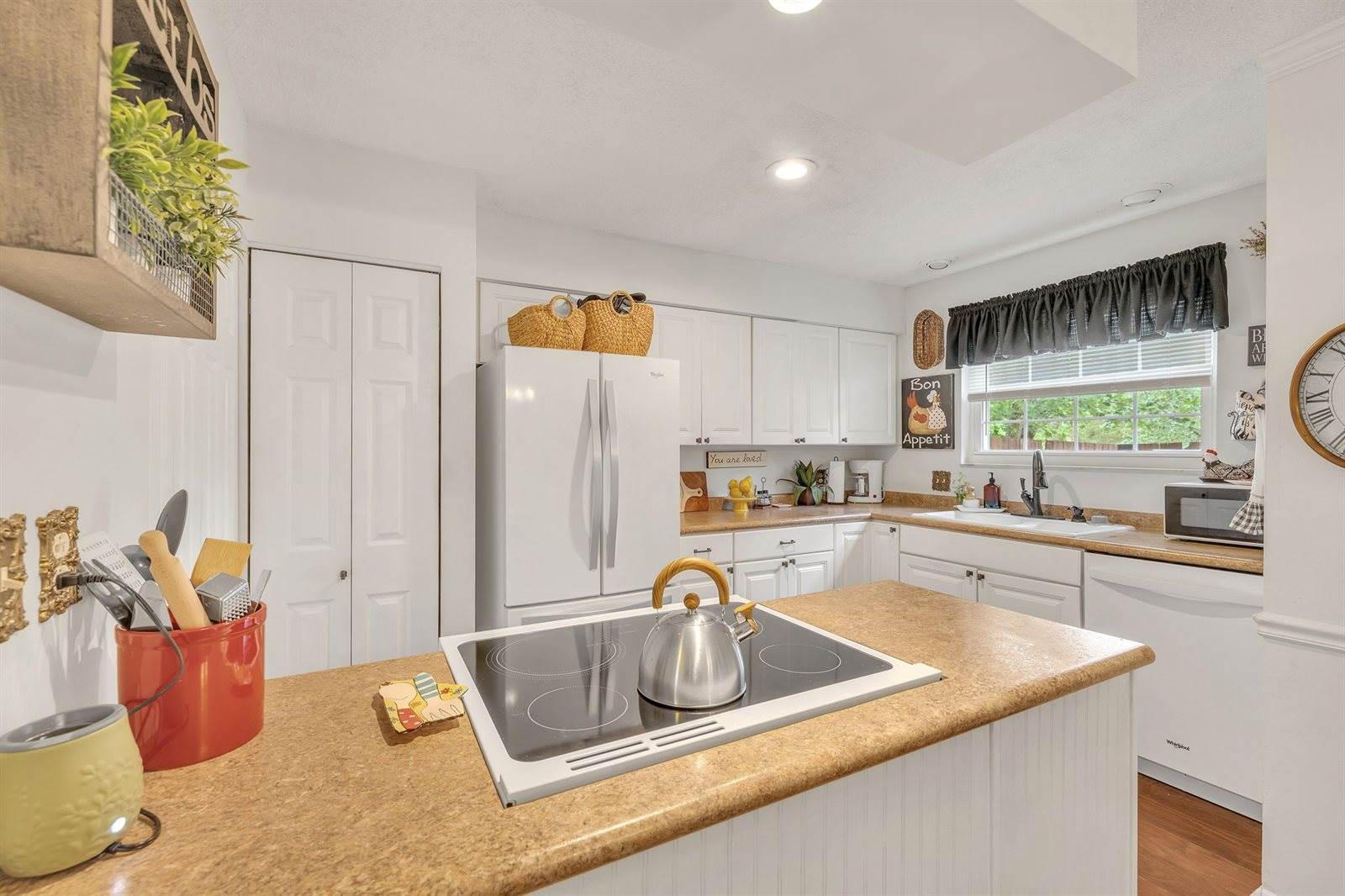 5510 Country Dr, Nashville, TN 37211