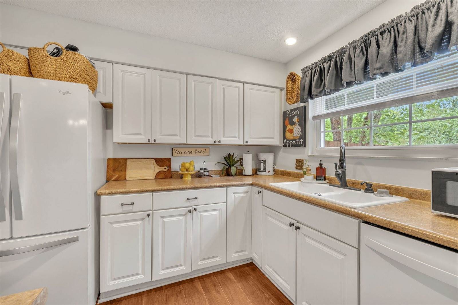 5510 Country Dr, Nashville, TN 37211